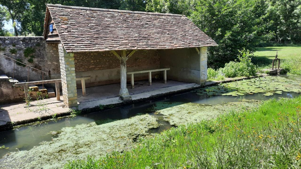 Hotel La Menagerie Maigne Exterior foto